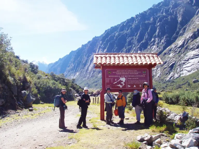 Trek alpino Quebrada Quillqueyhuanca a Cojup — 4 días