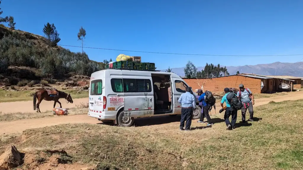 Transporte Logístico Premium PAA Miniván