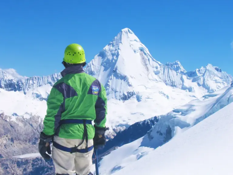 Artesonraju Climb 6025m — 5 or 6 Days