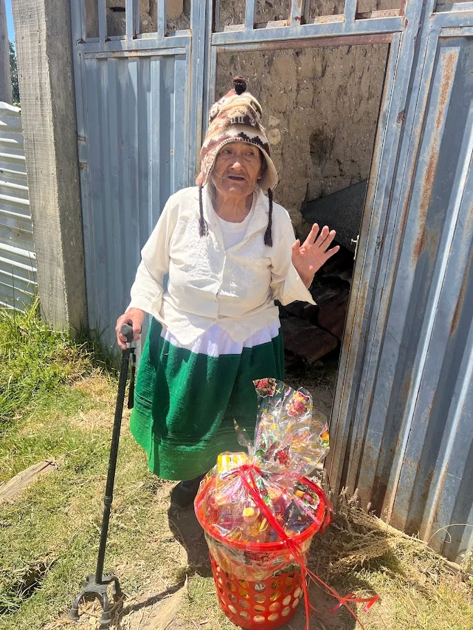 Big Andean smiles